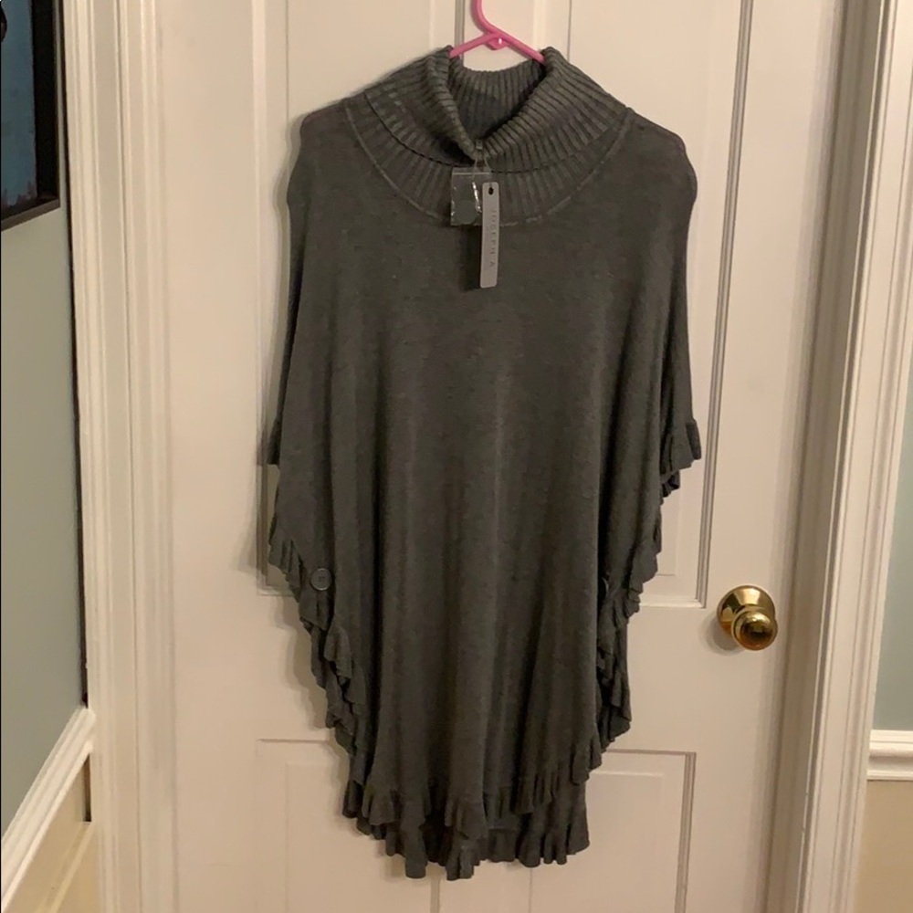 NWT Joseph A Sweater Cape